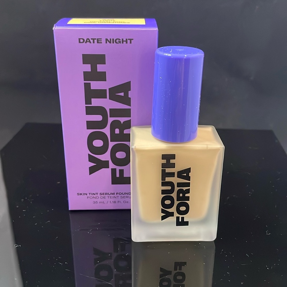 Youth Foria Skin Tint Serum Foundation - Light #230